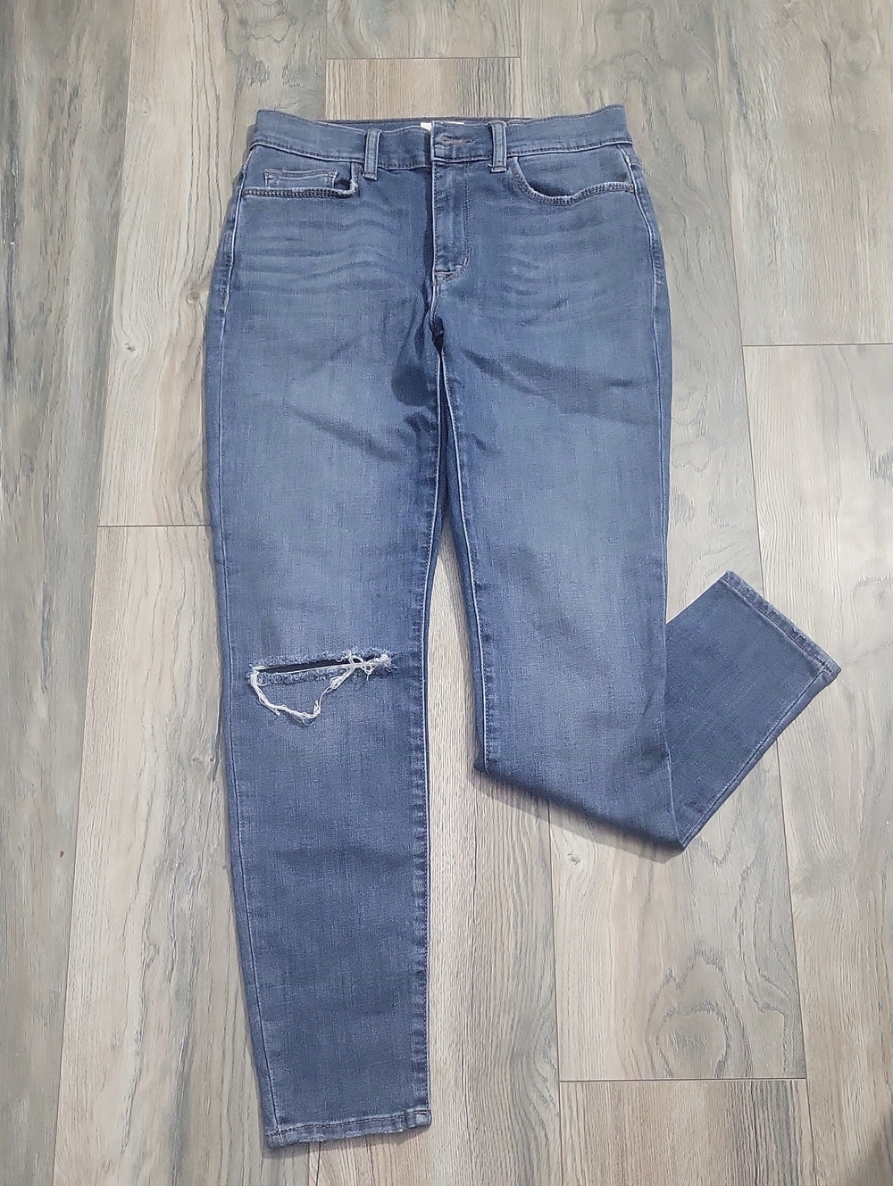 Hudson Jeans Womens Skinny Jeans - Blue Wash with Knee Distress